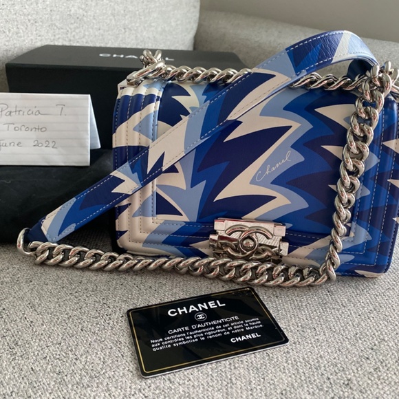 CHANEL Printed Calfskin Small Boy Flap Blue White with SHW - Picture 3 of 3